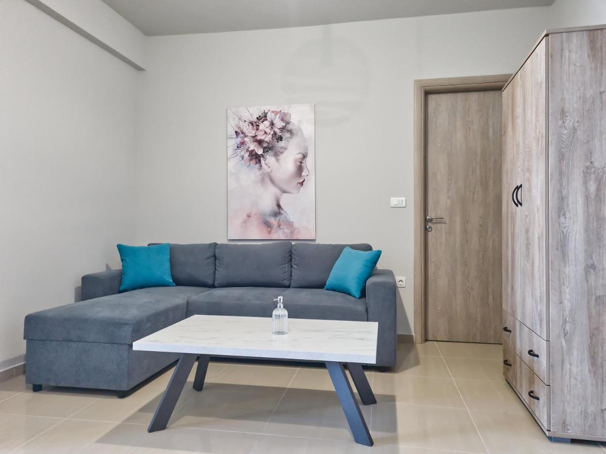 Epipleon Luxury Suites -106- Δωμάτιο 40Τμ Με Βεράντα 45Τμ Μπροστά Στην Θάλασσα Nafpaktos Esterno foto